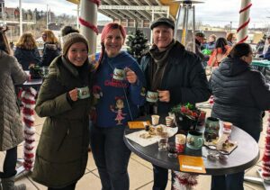 Wine tasting on Skydeck in Aurora