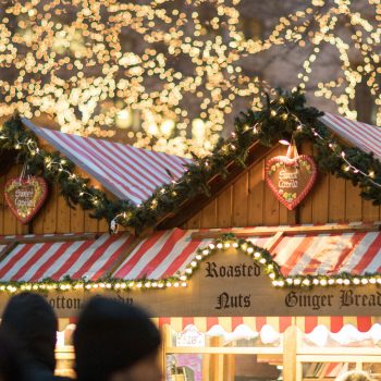 christkindlmarket huts